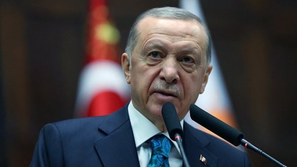 Эрдоган пообещал не дать Западу втянуть Турцию в противостояние с РФ<br />
