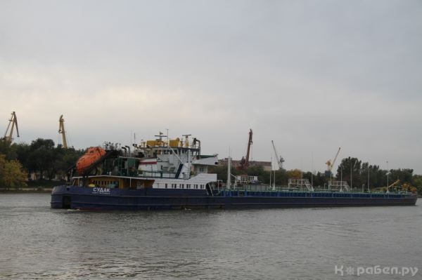 Объем грузоперевозок по рекам Азово-Донского бассейна сократился на треть