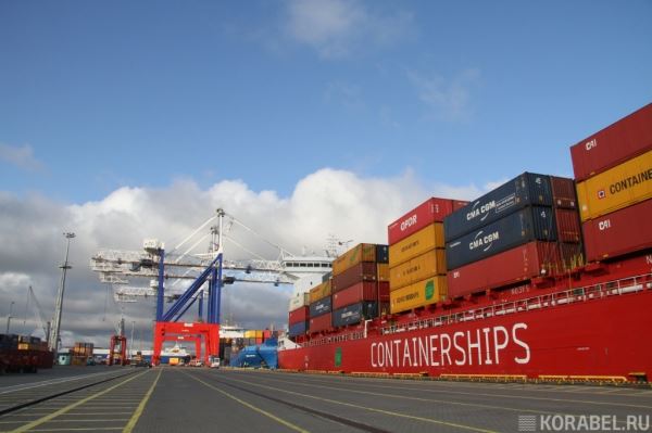 Перевозка грузов морским транспортом в России за год выросла на 17%