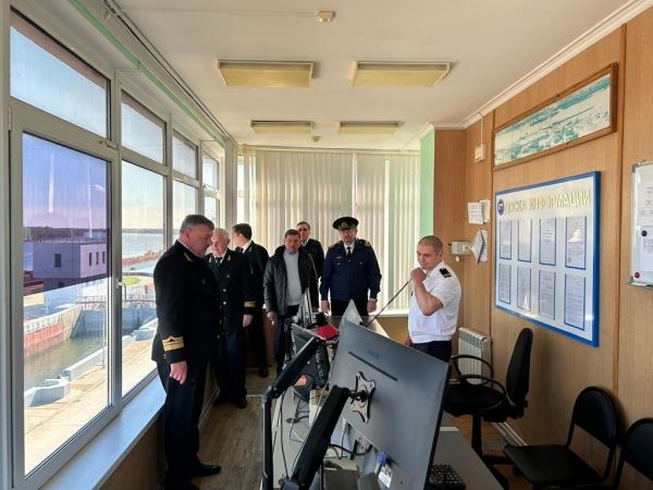На Кочетовском гидроузле открыли транзитную навигацию в Азово-Донском бассейне