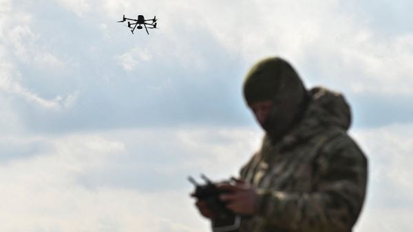 Зеленский сообщил о планах Киева потратить более $500 млн на дроны<br />

